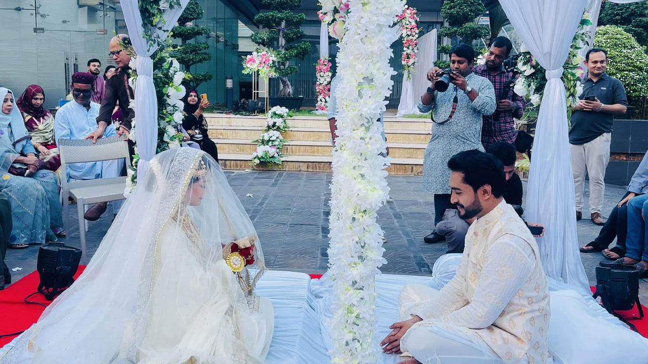 বিয়ের পর বরকত বেড়ে গেছে : নাদিয়া