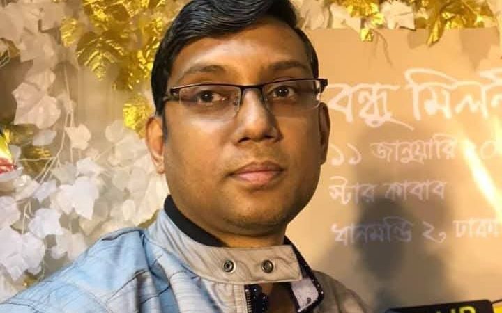 আওয়ামী লীগের দোসর ডা. ওমর সাদিকের পদোন্নতিতে চাপা ক্ষোভ